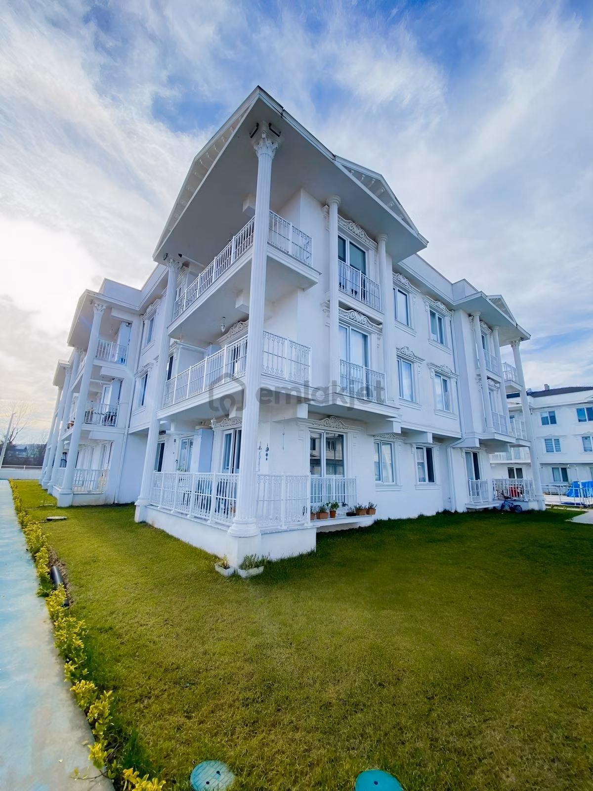 **fırsat!!! Modern~havuzlu~güvenlikli Site İçinde 2+1 Daire*** - 7