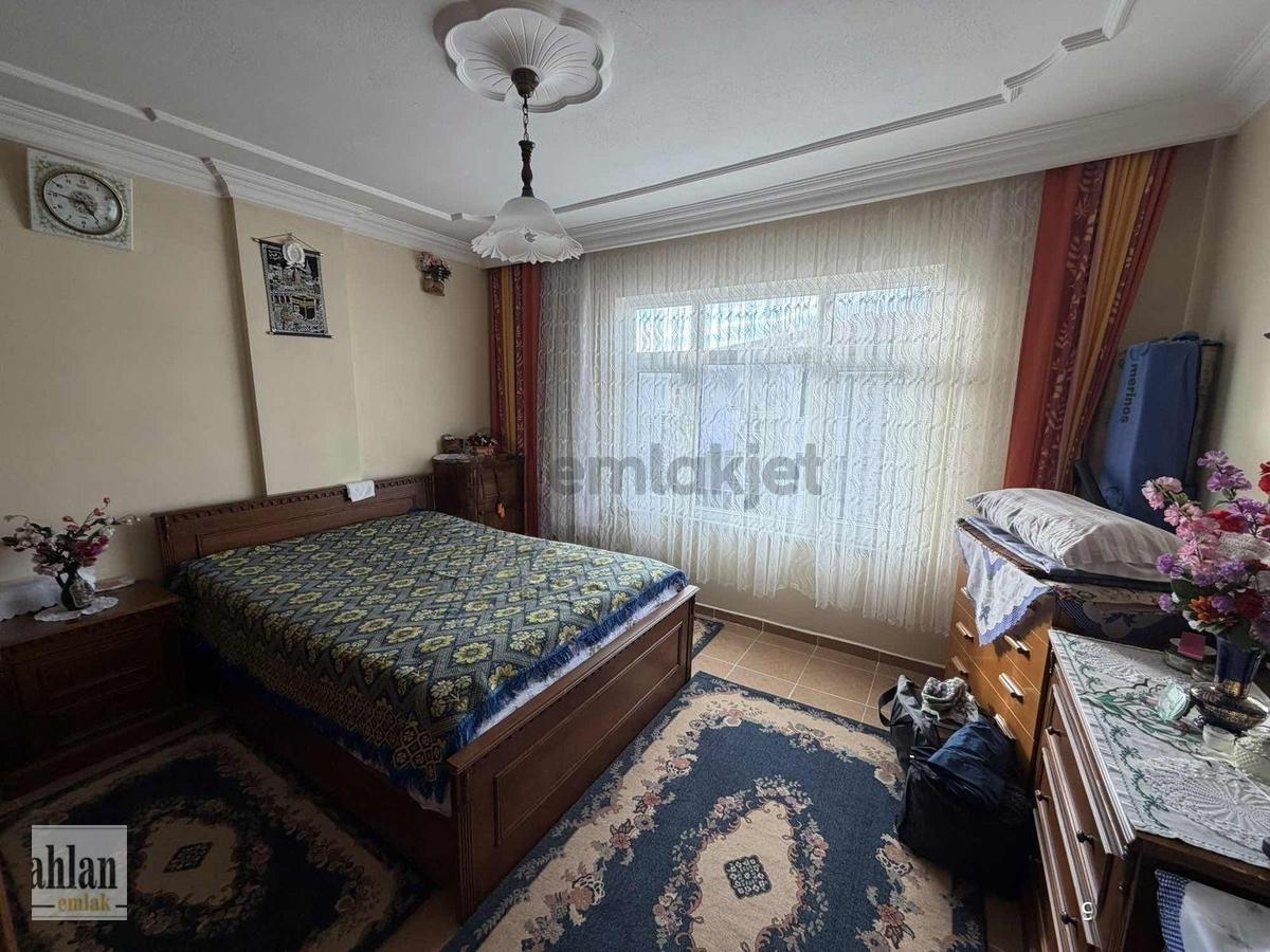 Şahlan Emlaktan Satılık Kurtuluşta Arakat Daıre - 16