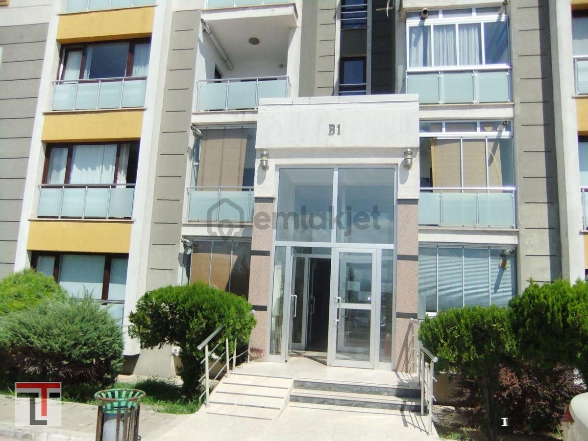 Akçakent-1 Sitesinde Satılık Ara Kat Daire. - 2