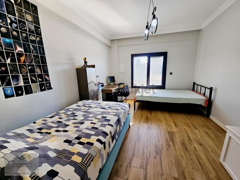 Bölmede Muhteşem Villa Satılık - 17