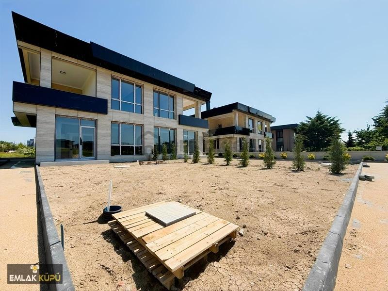 Bağlıca Mah.cadde Cepheye Çift Bahçeli 4+1 Satılık Villa - 31