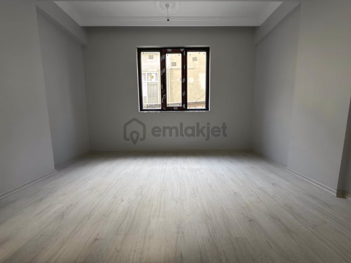 Kayalardan Güneştepede 2+1 Geniş Daire - 30