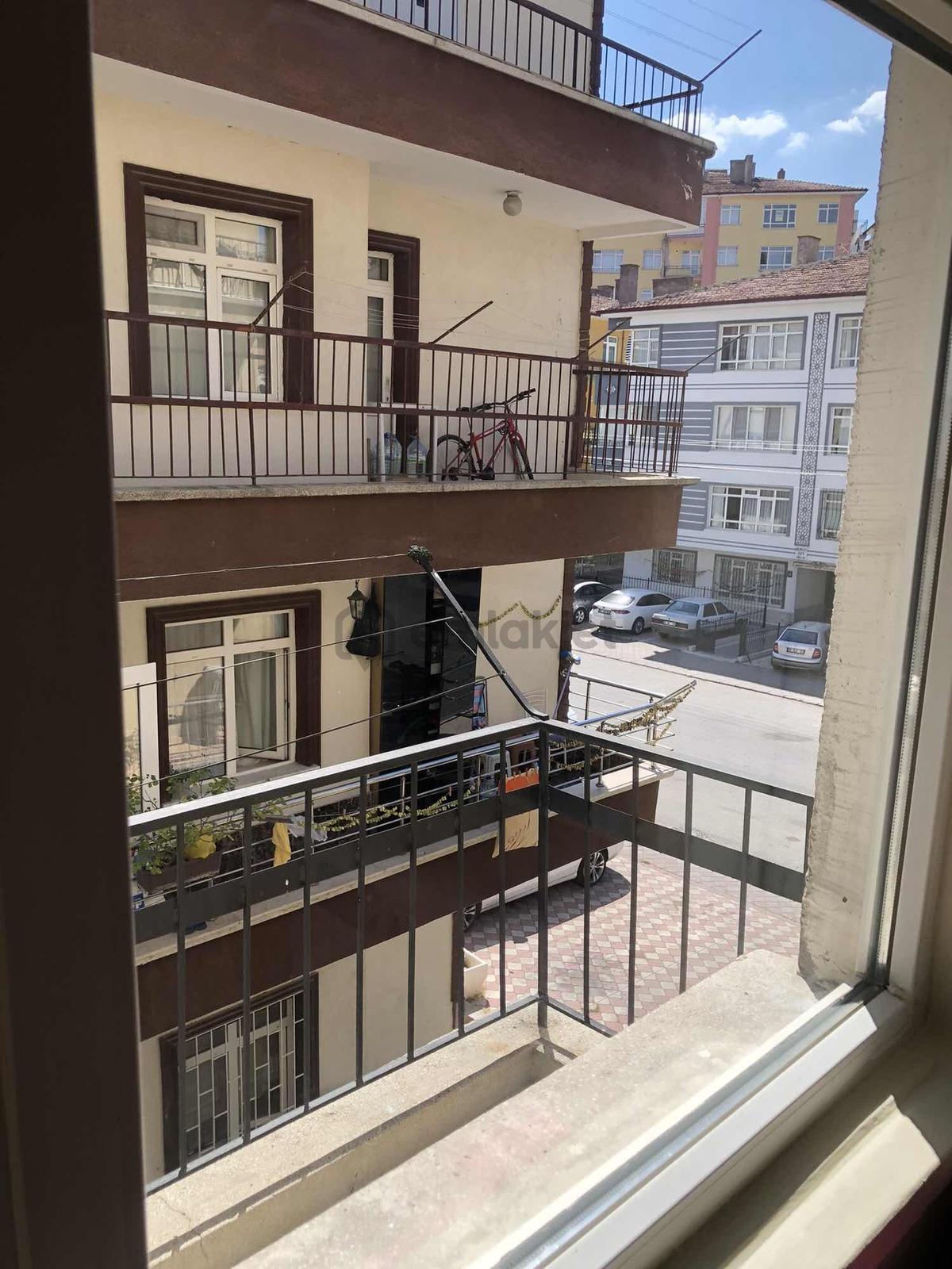 Kiralık 3+1 Daire - 11