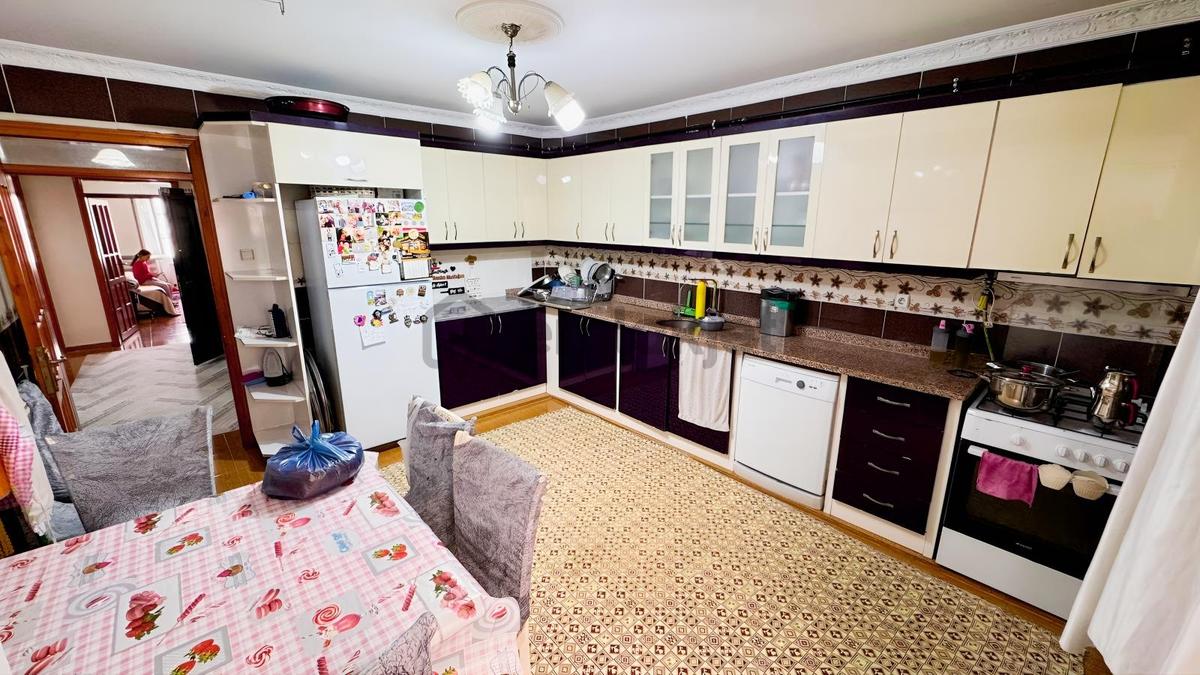 Ymz'den Güneş'te 140 M2 Sokağı Geniş 3 Katlı Doğalgazlı Müstakil - 2