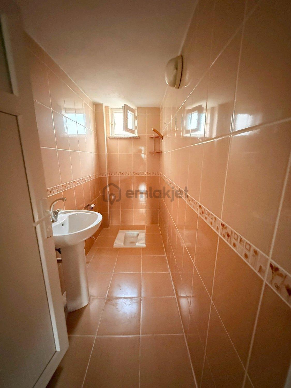 Çayırova Şekerpınar Dilara Sokakta Kiralık 3+1 Ebeveyn Banyolu - 31