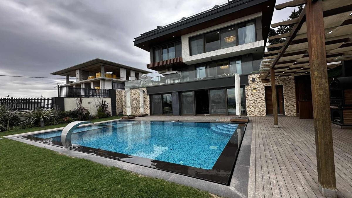 Sarıyer'de Boğaz Manzaralı 6+4 Satılık Ultra Lux Malikane - 33