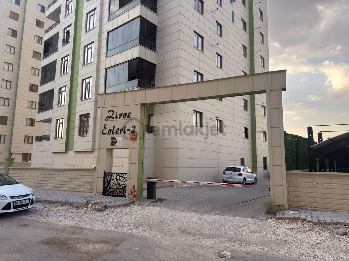 Merkezi Konumda Kiralık 2+1 Lüx Arakat Daire - 3
