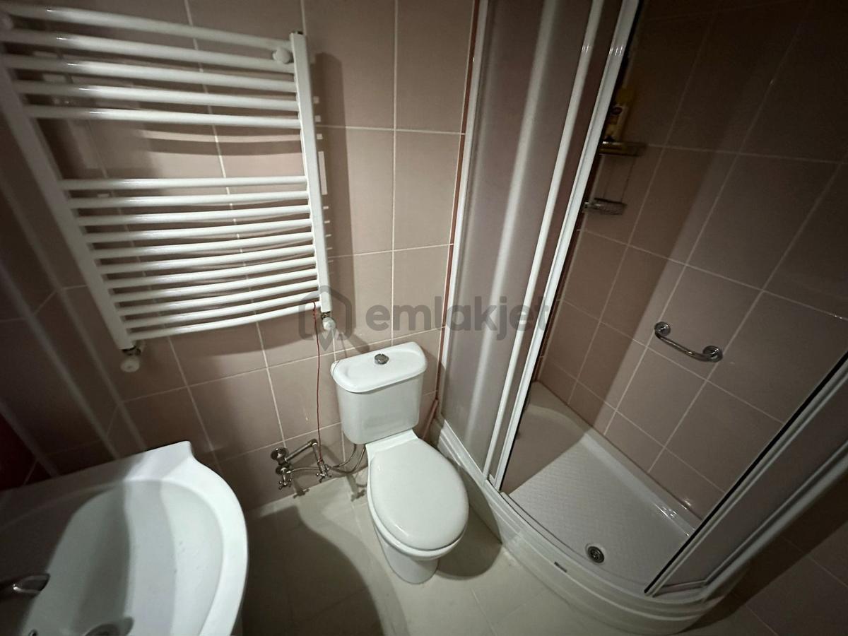 Trabzon'da Kiralık 4+1 Daire - 24