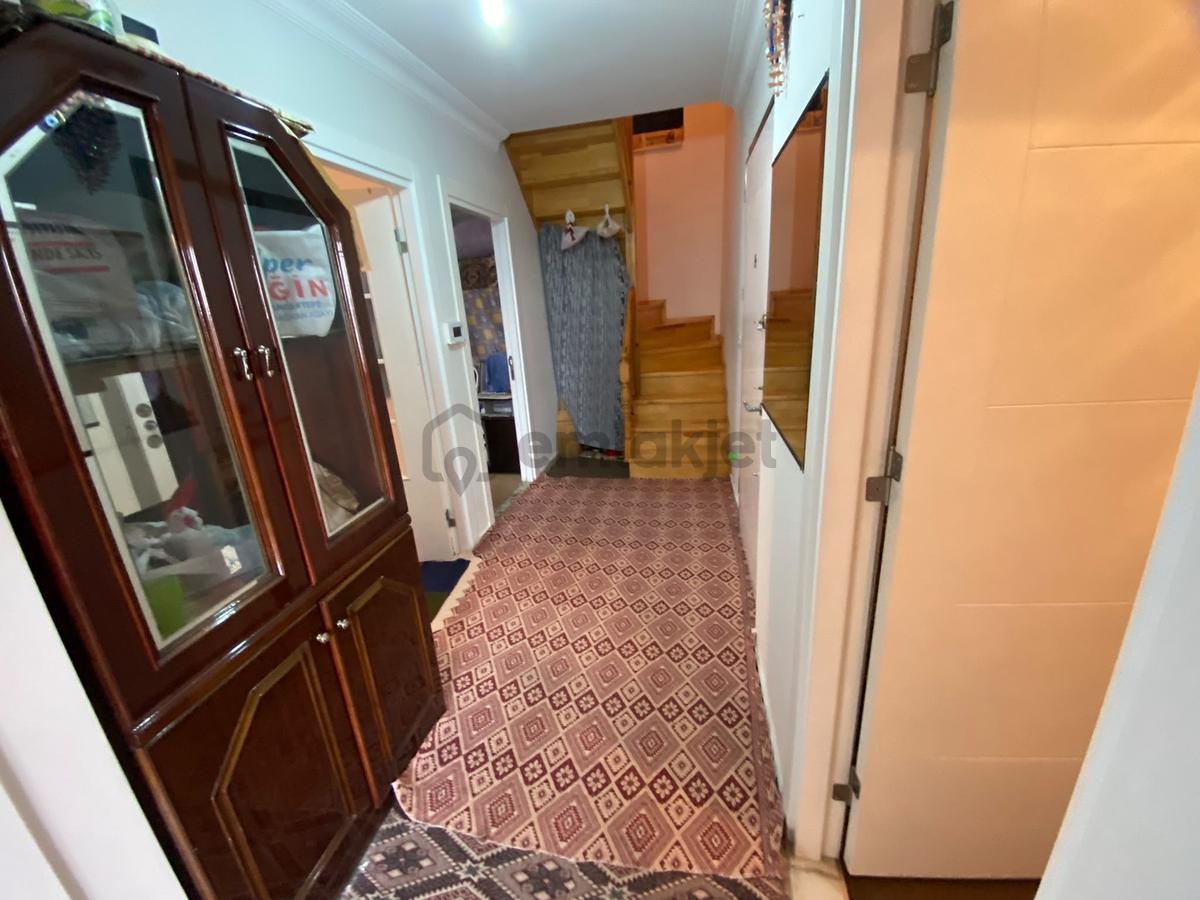 Sancaktepe Merve Mah.'de 4+1 140m² Satılık Çatı Dubleks Daire - 4