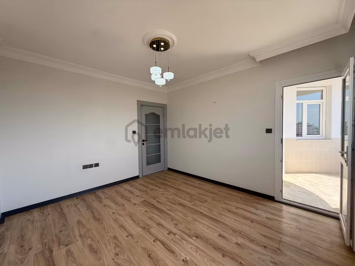 Öğretmenler Blv Üzeri Site İçi 3+1 K.mutfak Full Extralı Cazip - 4