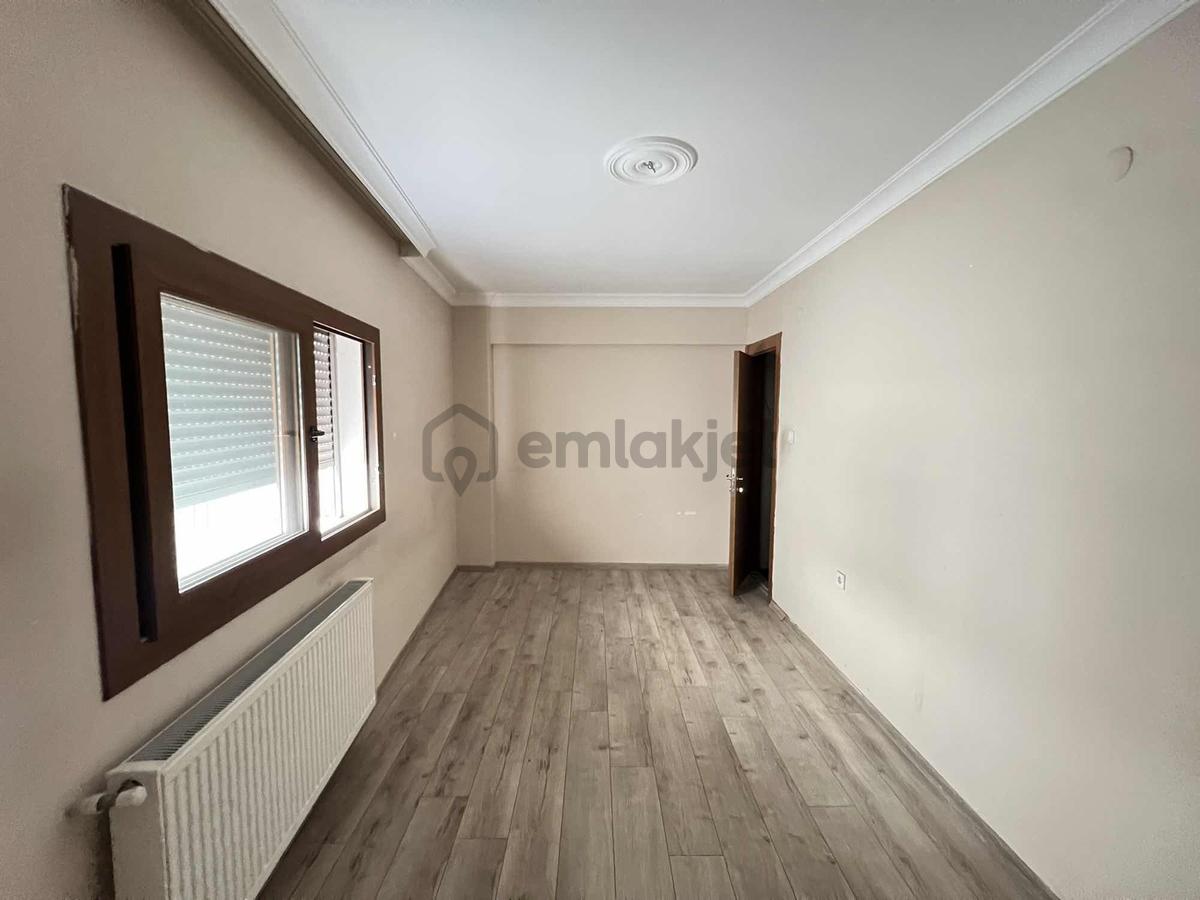 Berk Emlak'tan Merkezi Konumda Satılık 2+1 Daire - 19