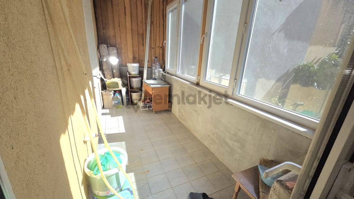 Keşan İstiklal Caddesi Üzerinde Satılık 3+1 Daire - 16