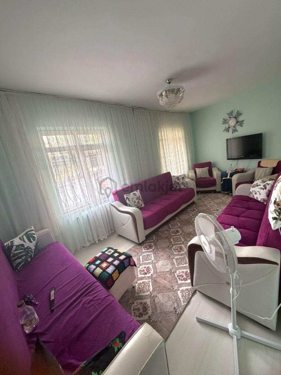 Keşan İstiklal Caddesi Üzerinde Satılık 3+1 Daire - 24