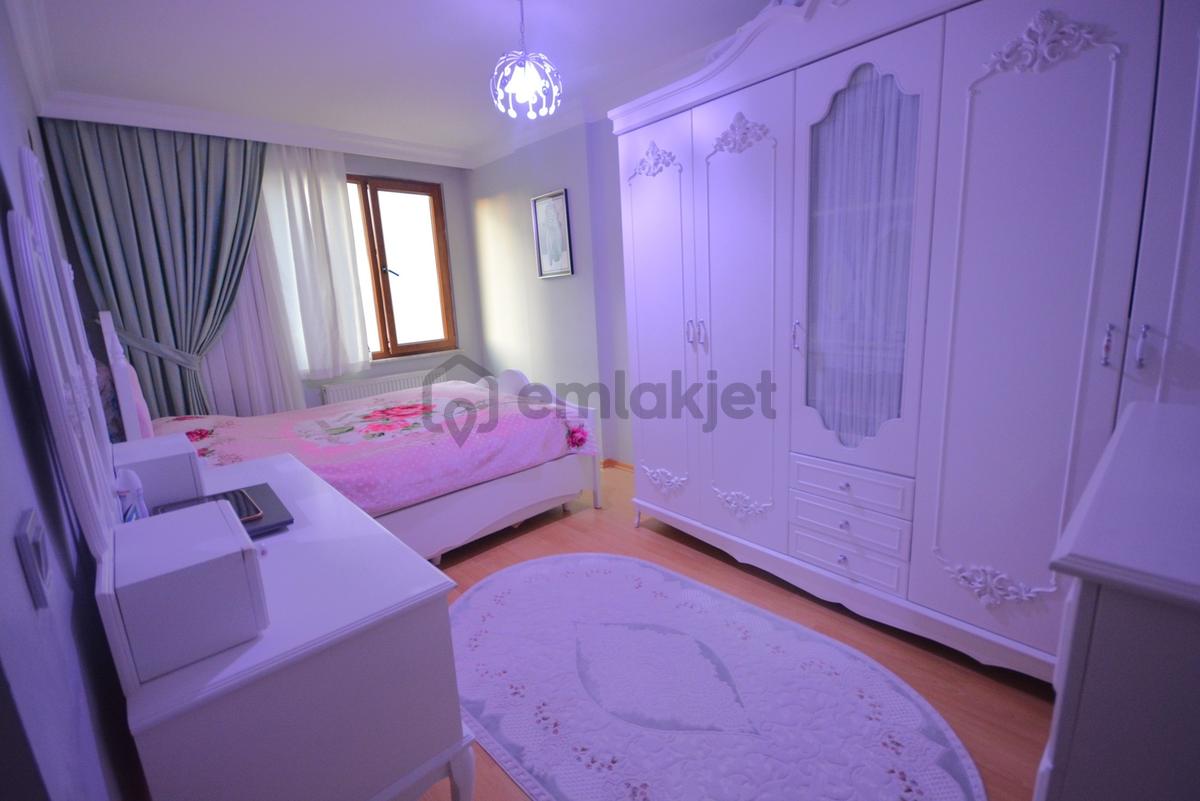 Demokrasi Caddesinde 85 M2 Satılık Cadde Üzerinde 2+1 Daire!! - 15