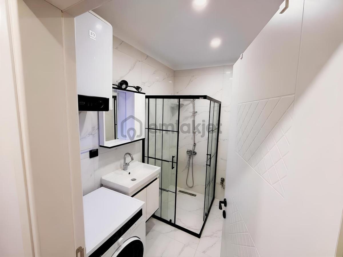Davutlar Merkezde / Esyalı & Modern 1+1 Yenı Daıre - 5