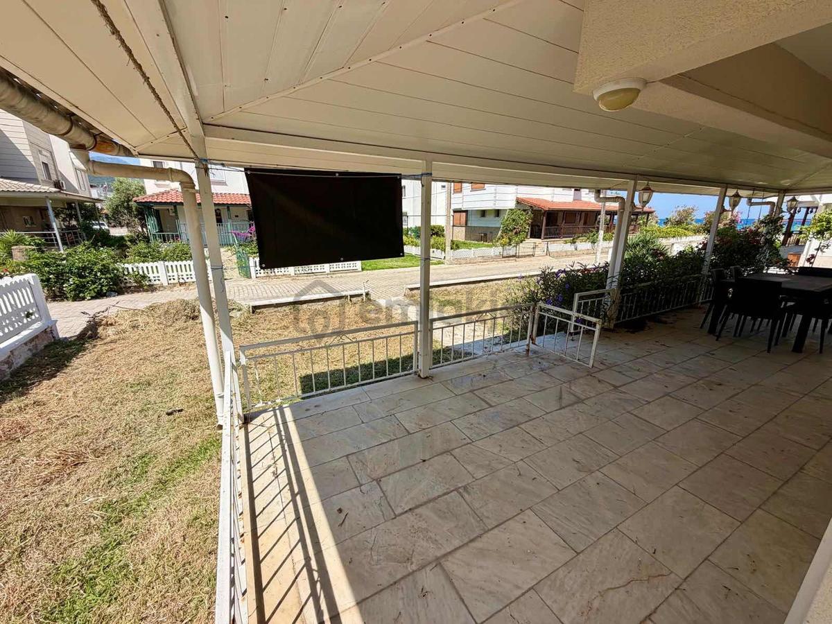 Denize 40 Metre Mesafede Deniz Manzaralı Bahçeli 3+1 Villa ! - 20
