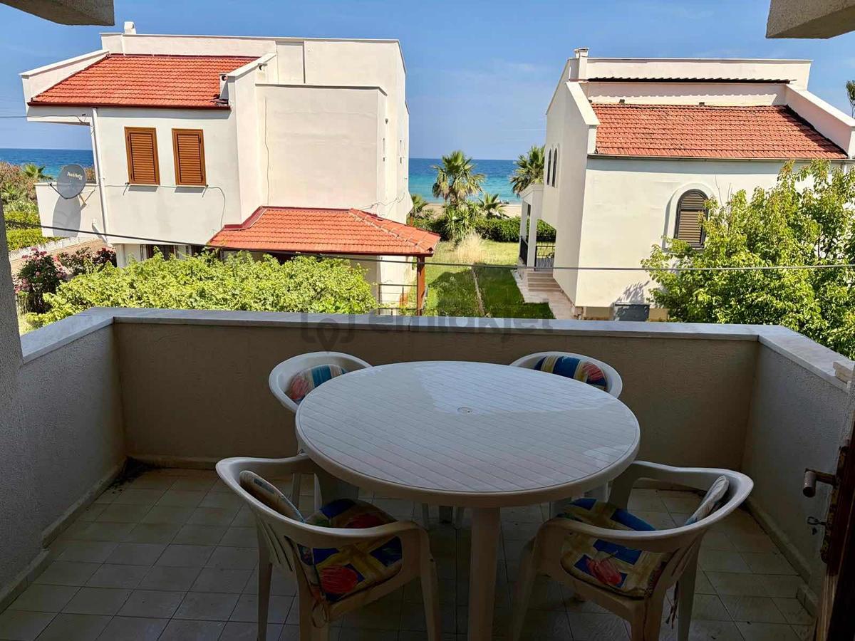 Denize 40 Metre Mesafede Deniz Manzaralı Bahçeli 3+1 Villa ! - 27
