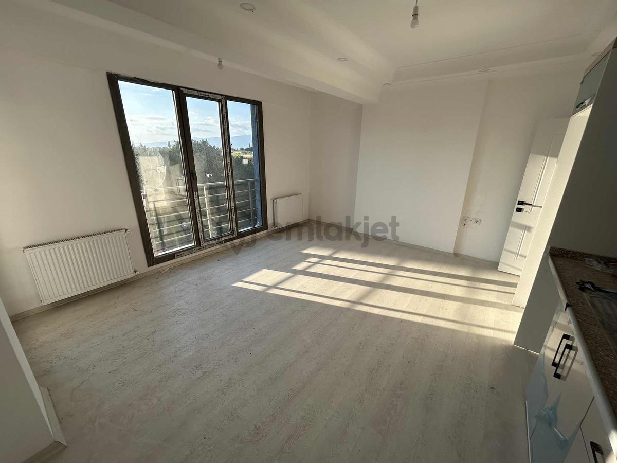 Onmax Bahçelievler'de Satılık 2+1 Ebeveyn Banyolu Daire - 5