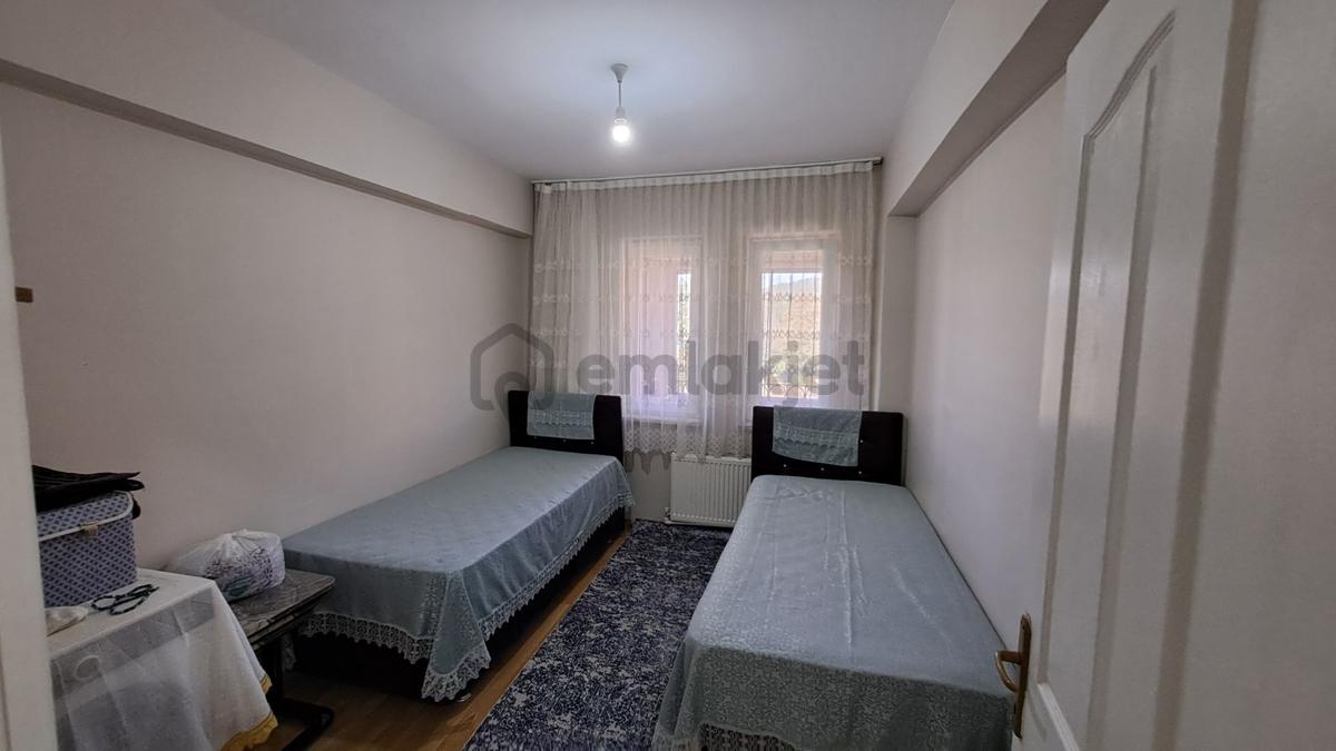 Kalıcı Konutlar 3. Bölgede Satılık Bakımlı Daire - 7