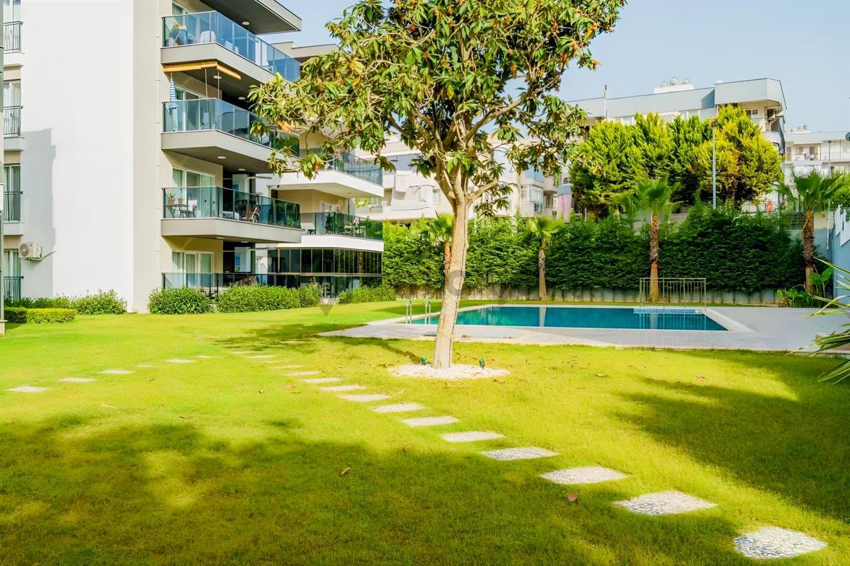 Merkezi Konum & Doğalgaz / Site İçerisinde Satılık 2+1 Daıre - 2