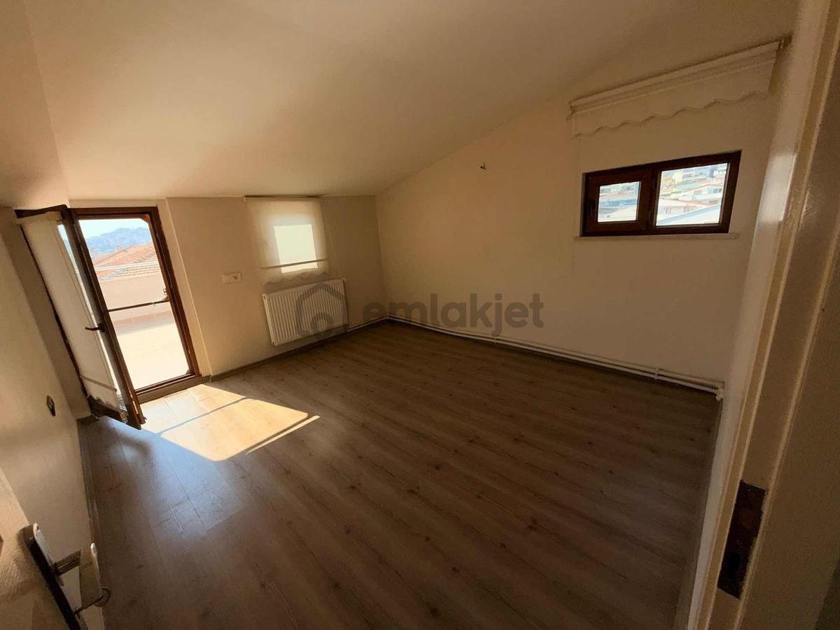 Ege Mahallesı & Dogalgazlı / Teraslı 3+1 Kıralık Daıre - 25