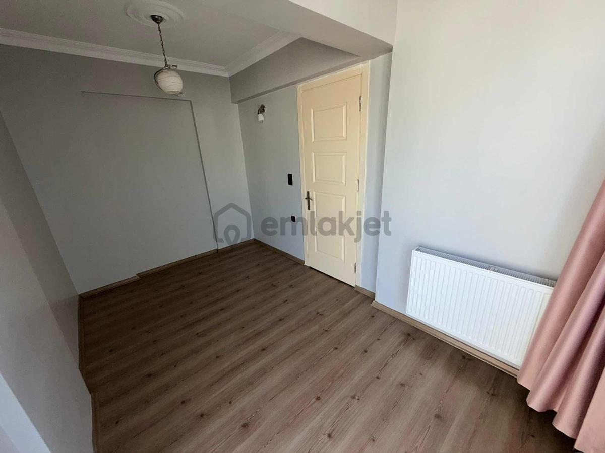Ege Mahallesı & Dogalgazlı / Teraslı 3+1 Kıralık Daıre - 11