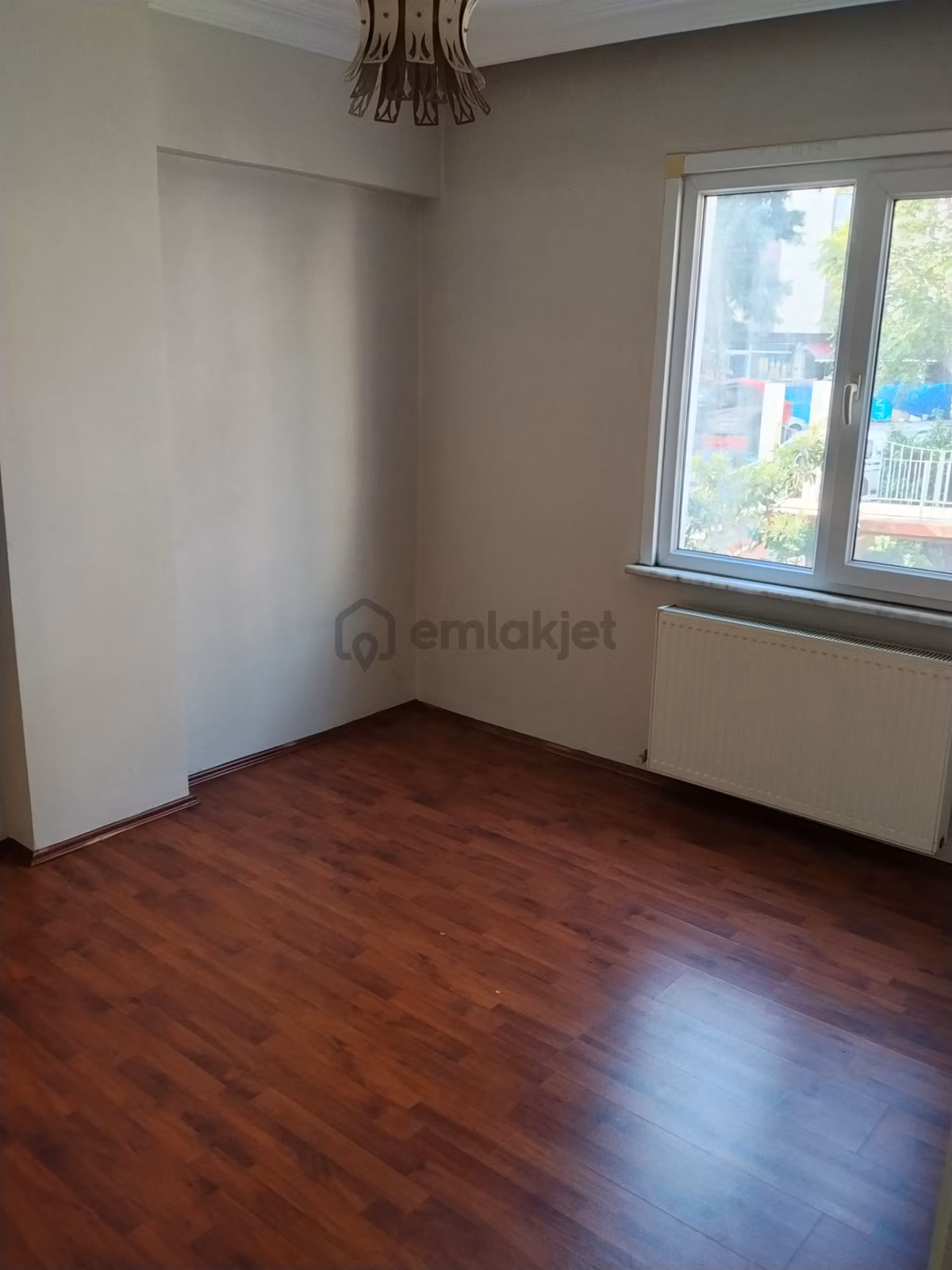 Altunibağ Zade Sk. Üzeri 2+1 Daire 95m2 - 5