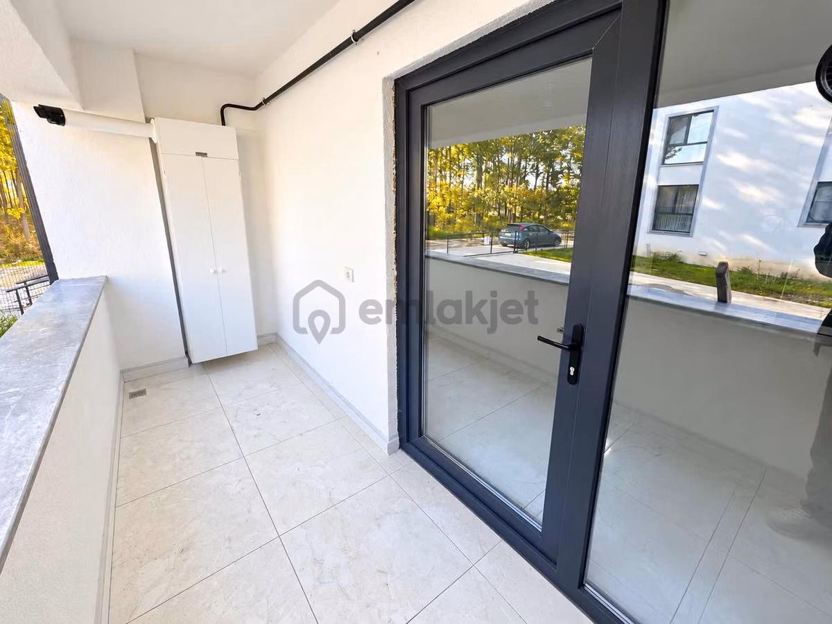 Cumhuriyet Mahalesinde 83 M2 2+0 Daire Kombi İçinde - 3