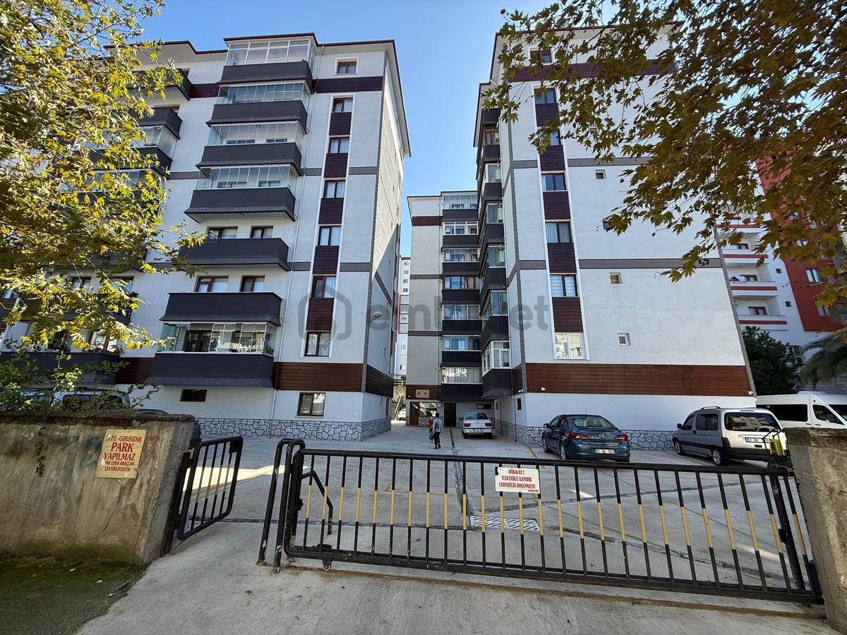 Topaloğlu Emlaktan Tanjantta Vuslat Sitesinde 3+1 Satılık Daire