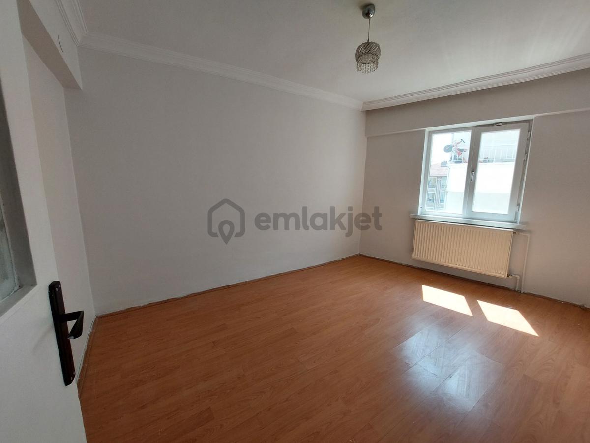 Etimesgut İstasyon Mah. Ara Kat Bakımlı Satılık 3+1 Daire - 16