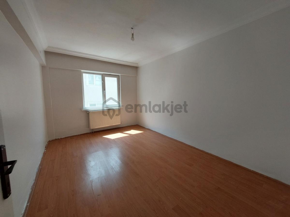 Etimesgut İstasyon Mah. Ara Kat Bakımlı Satılık 3+1 Daire - 24