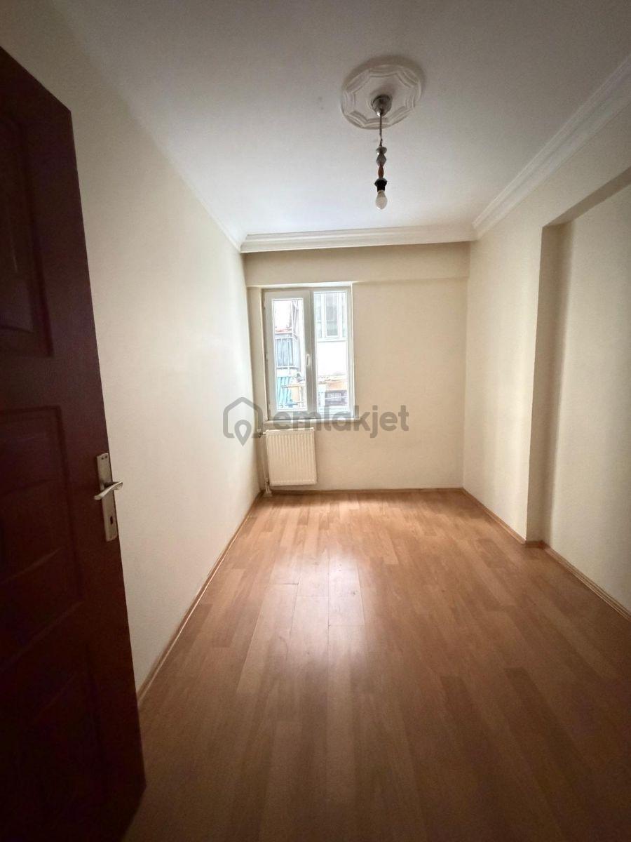 Agm Den Reşadiye Mahallesi Yapı Kredi Civarı Kiralık Daire - 8