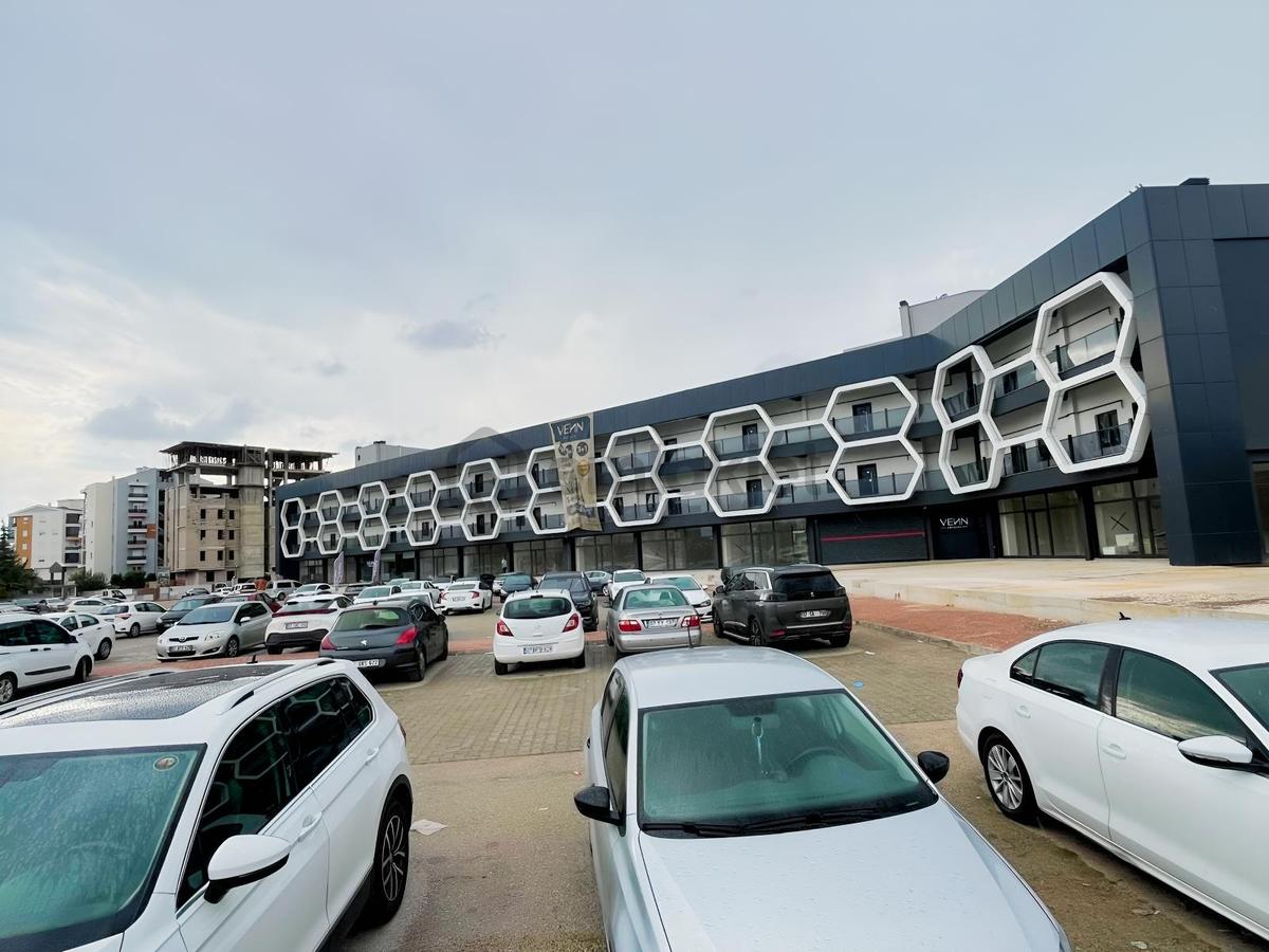 Kepez Devlet Hastanesi Karşısı Cadde Cephe 1.kat 2+1 Ofis/daire