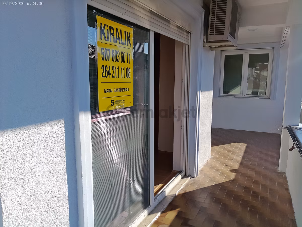 Serdivan Merkezde 200 M2 Geniş Bakımlı Düz Daire - 16