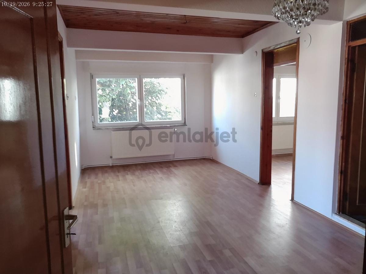 Serdivan Merkezde 200 M2 Geniş Bakımlı Düz Daire - 22
