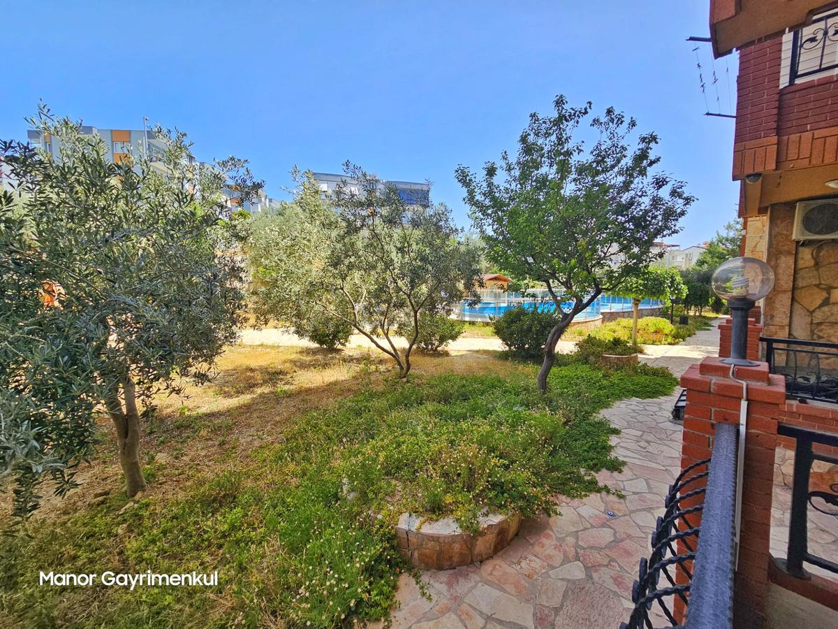 Kuşadası Ege Mahallesinde 2+1 Havuzlu Sitede Kiralık Daire - 12