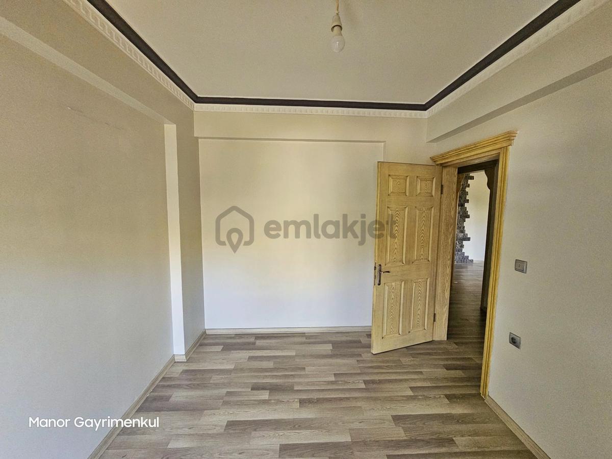 Kuşadası Ege Mahallesinde 2+1 Havuzlu Sitede Kiralık Daire - 14