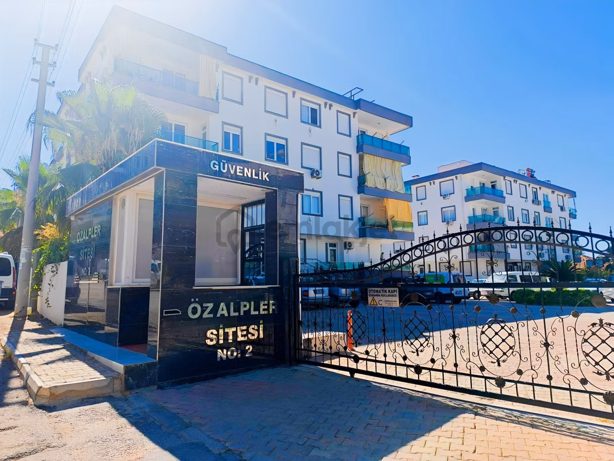 Göçerler'de Şehir Hast.yakını Site İçi Ara Kat 2+1 Kiralık Daire