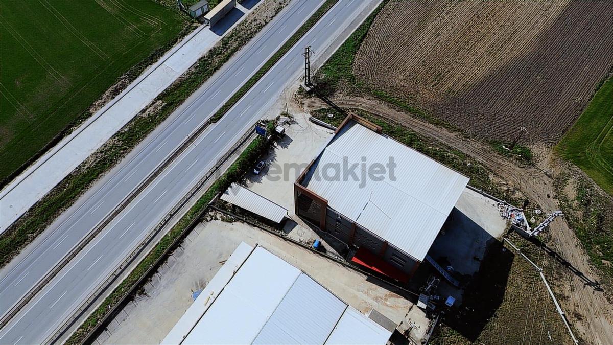 Redstone Lüleburgaz Büyükkarıştıran E-5 Üzerinde Satılık Depo - 7