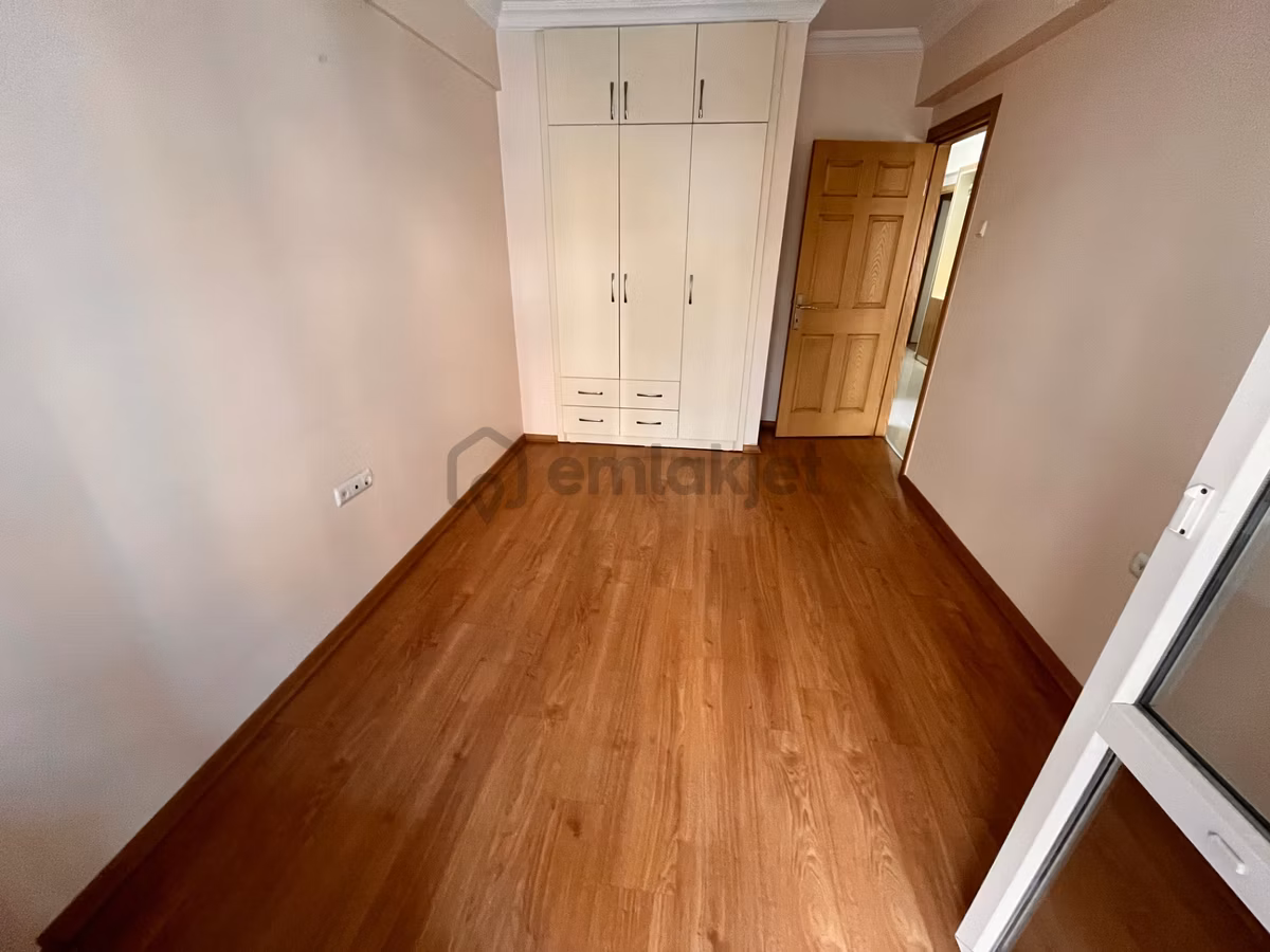 Hakimevlerinde Cadde Paralelinde 3+1 130m2 Temiz Bakımlı - 20