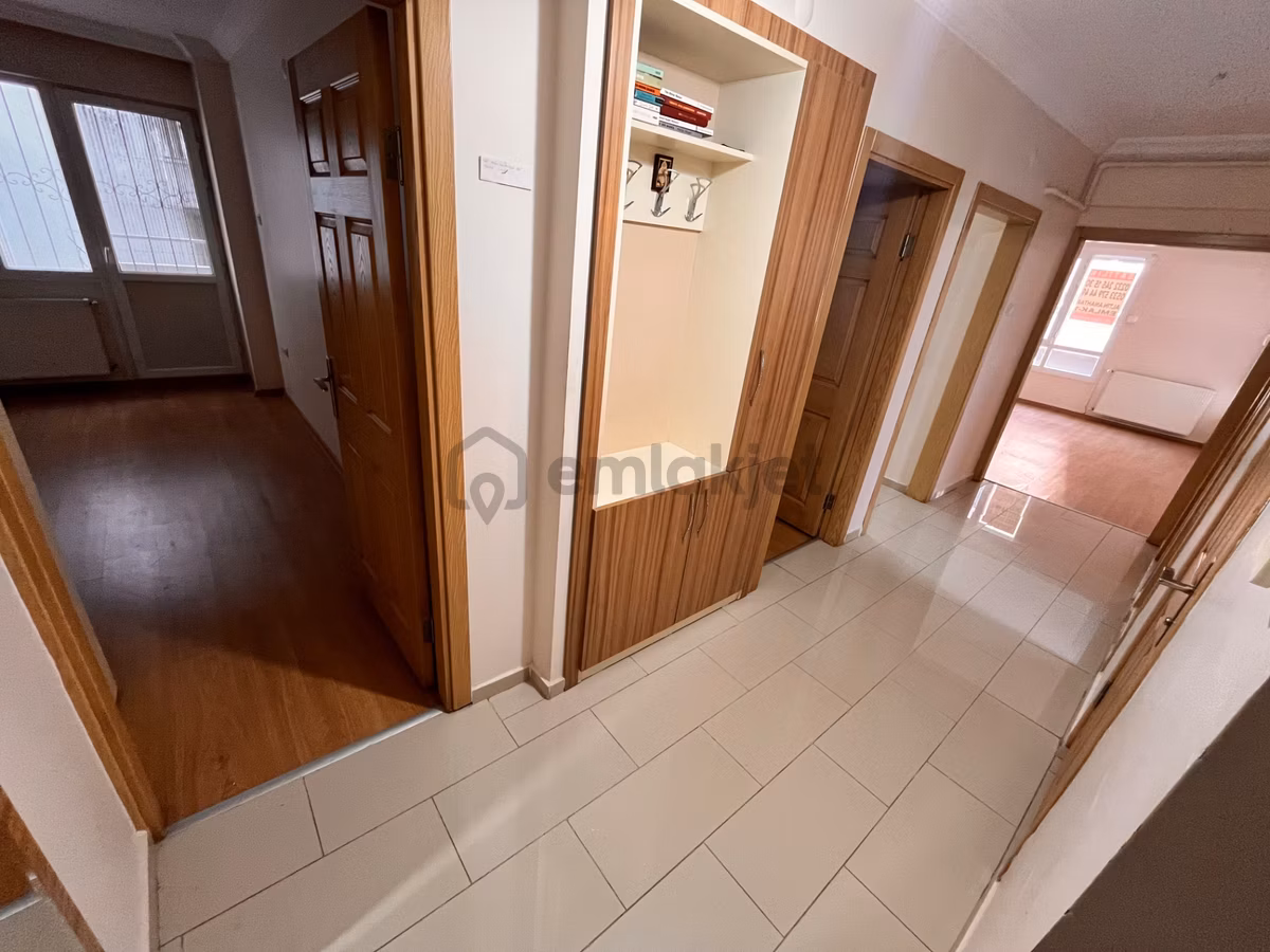 Hakimevlerinde Cadde Paralelinde 3+1 130m2 Temiz Bakımlı - 26