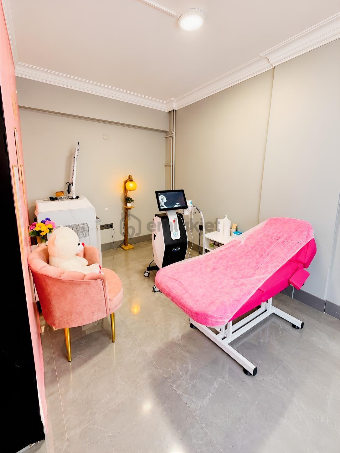 Devren Kiralık Yoğun İşleyen Aktif Güzellik Merkezi - 8