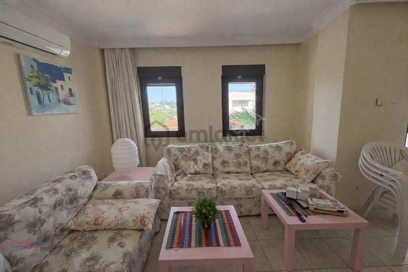 Kuşadası'nda Denize Yürüme Mesafesinde Satılık 4+1 Villa - 23