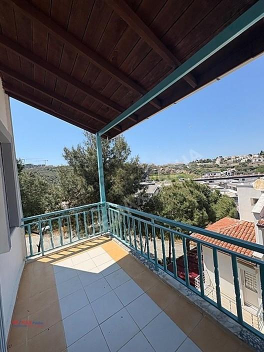 Kuşadası'nda Denize Yürüme Mesafesinde Satılık 4+1 Villa - 14