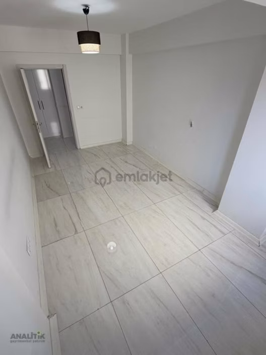 Fatihte Cadde Üzeri Lüks Kiralık 3+1 Daire - 13