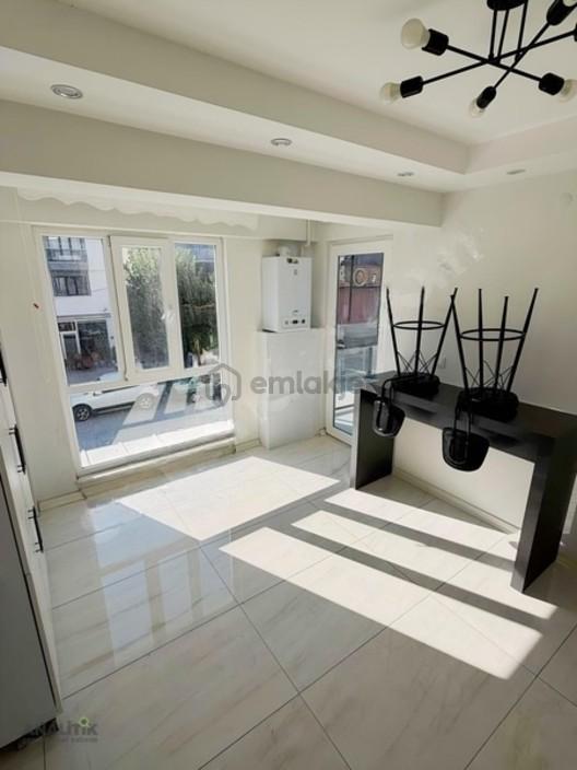 Fatihte Cadde Üzeri Lüks Kiralık 3+1 Daire - 3
