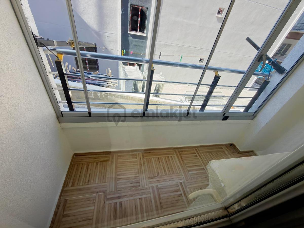Ümitova Caddesinde Asansörlü Güney Doğu Cephe 4+1 - 31