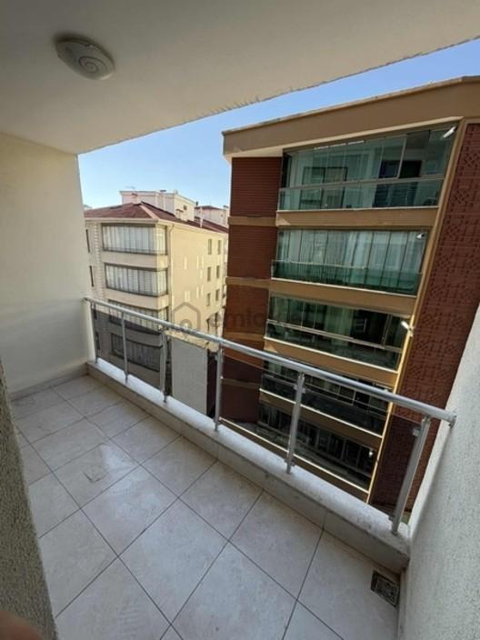 Çarşı İçerisinde Kiralık Daire - 14