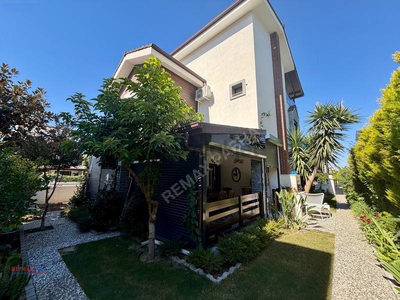 Kuşadası Davutlar Ege Birlik Deluxe Sitesi 4+1 Villa - 4