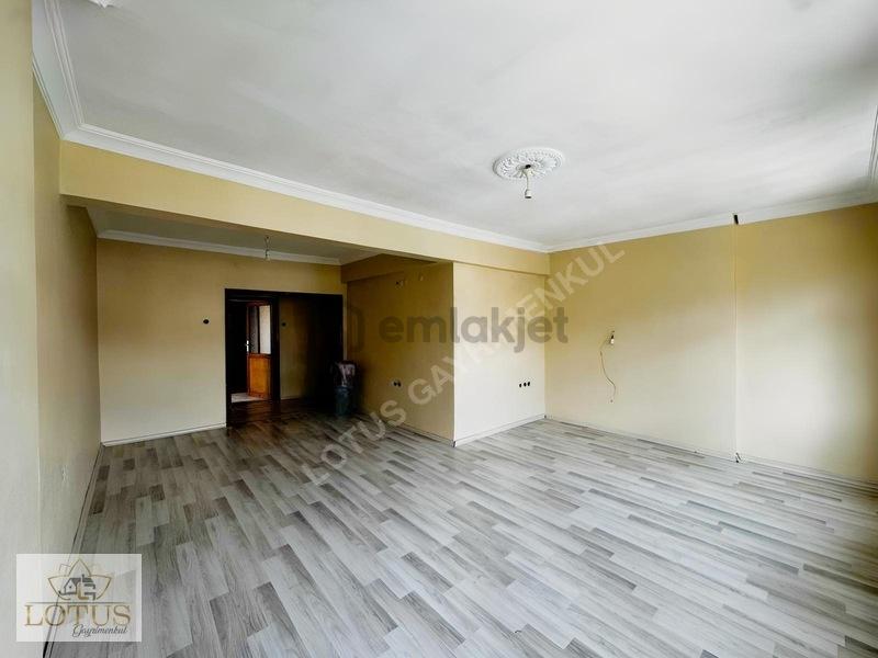 Kuruçeşme 3+1 Merkezi Konum Arakat Kiralık Daire